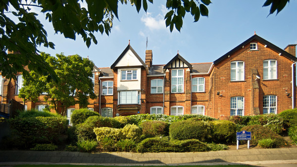 Photo of Queen Elizabeth's Girls' School