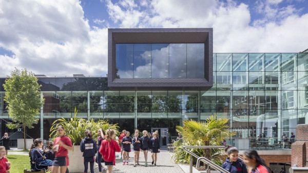 Photo of Notting Hill and Ealing High School