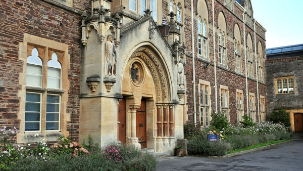 Photo of King's College (Taunton)