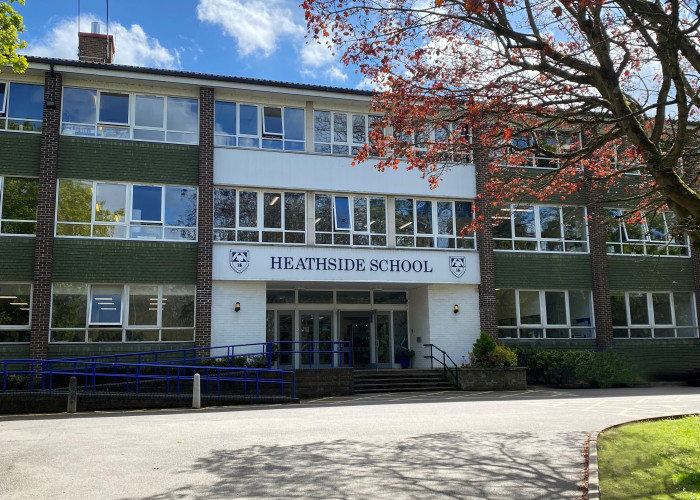Photo of Heathside School (Weybridge)