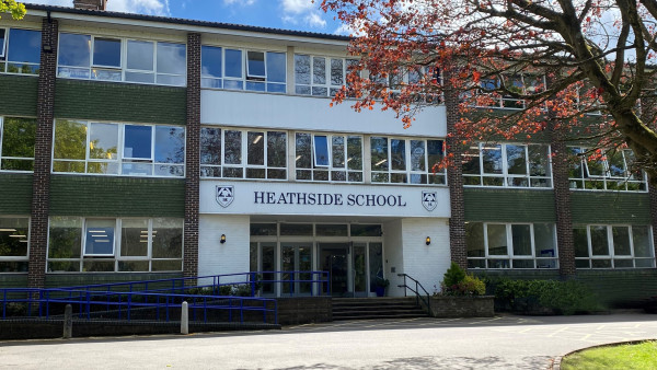 Photo of Heathside School (Weybridge)