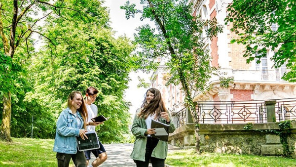 Photo of Lycée International de Saint Germain-en-Laye: British Section